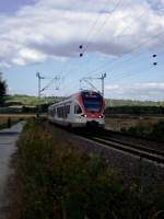 VIAS Flirt (BR428) als SE10 am 20.08.13 bei Walluf 