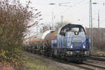 Laut Loks-aus-Kiel.de ist 265 499 an VTG Rail Logistics Deutschland GmbH vermietet und für Bräunert Eisenbahnverkehr GmbH & Co. KG im Einsatz.
Das Foto wurde am 28. Dezember 2016 im Dormagener Ortsteil Nievenheim aufgenommen.
