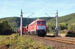 232 283-2 (WFL) zu sehen am 05.10.18 mit einem Schotterzug in Remschütz.