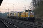 Wiebe Lok 4 steht am Morgen des 18.04.2011, mit einem Schleifzug im Bahnhof Kreiensen.