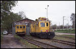 Diverse Wartungsfahrzeuge standen am 31.10.1998 im BW von Rheinbraun in Frimmersdorf.