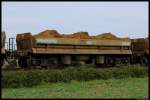 Werkwagen 38 der Wismut-Werkbahn, ein Selbstentladewagen zum Sandtransport.