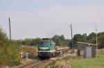 V300 002 -SAGO52- ex 232 405 mit Zug 66236 vom Verladebahnhof Kayna nach Erzbunker am 17.09.2012 bei Dobraschtz. Die V300 002 ist die schnste der Wismut Ludmillas, sie hat eine Zierleiste als Regenrinne, Pufferringe und eine umrandete Loknummer.