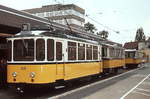 Zahnradbahn Stuttgart: Tw 105 und Vorstellwagen 120 im Mai 1978 in der Endhaltestelle Degerloch