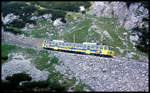 Die bayerische Wendelsteinbahn ist 7,6 km lang und führt von Brannenburg aus hinauf auf den Wendelstein, den hier am 26.6.2002 gerade ein Triebwagen erklimmt.