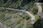 HG 3/4 Nr.4 f�hrt am 13.08.2010 unterhalb des Rhoneviadukts in ...