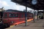 HTJ (Høng-Tølløse-Jernbane): HTJ-Triebwagen S 44 (Kalmar Verkstadsaktiebolag 1953, ex-SJ Y6 858 1972, ausgemustert 1985) Bahnhof Slagelse am 15. Oktober 1974.