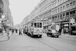 København / Kopenhagen Københavns Sporveje SL 10 (Tw 595 + Bw 15xx) Vesterbro, Istedgade / Saxogade im Oktober 1968.