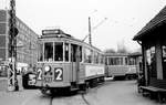 København / Kopenhagen Københavns Sporveje SL 2 (Tw 537 + Bw 15xx) Københavns S, Sundbyvester, Sundbyvester Plads (Endst.) im Dezember 1968. - Scan eines S/W-Negativs. Film: Ilford HP4.