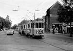 København / Kopenhagen Københavns Sporveje SL 2 (Tw 547 + Bw 15xx) Sundby (København S), Amagerbrogade / Sundby remise im Juni 1968.