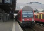 Hier eine RB21 nach Wustermark, dieser Zug stand am 27.2.2010 ...