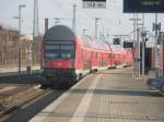Hier ein RE5 nach Leipzig Hbf., bei der Ausfahrt am ...
