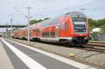 RE2 nach K�nigs Wusterhausen (RE 38139) in Nennhausen geschoben von ...