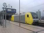 Hier sehen wir die abgekoppelte ER20-010 als Striezelmarktexpress von Augsburg. ...