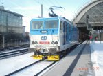 dresden-hbf Die noch nagelneue CD f�hrt jetzt in den Hauptbahnhof ein und wird gleich angekoppelt.