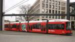 2583 auf der Linie 11 nach Zschertnitz f�hrt �ber den ...