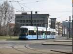 dresden-niederflurwagen-haltestellen-strecken DVB. Nr.2544 'PSD Bank' am 26.03.'10 auf Dienstfahrt, hier am Hauptbahnhof