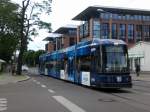 Stra�enbahnlinie 12 nach Striesen an der Haltestelle Augsburger Stra�e.(18.8.2010)  ...