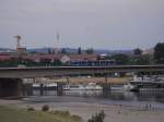 Dresdener Stra�enbahn im Sommer 2010.   ...