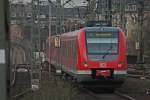 dusseldorf-alle-bahnhofe 422 017-4 und 422 528-0 als S1 nach Dortmund bei der Ausfahrt in D�sseldorf Hbf 7.4.10