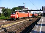 dusseldorf-alle-bahnhofe Eine E-Lok der DB-Baureihe 146 f�hrt am 18. Juli 2010 mit Doppelstockwagen durch D�sseldorf-Derendorf.