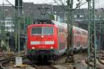 dusseldorf-alle-bahnhofe 111 124-4 mit RE bei der Einfahrt in D�sseldorf Hbf 24.7.2010