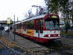 Ein DUEWAG-GT8S der Rheinbahn in der Wendeschleife auf dem Jan-Wellem-Platz ... Ein DUEWAG-GT8S der Rheinbahn in der Wendeschleife auf dem Jan-Wellem-Platz ...