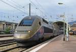 Duplex TGV-Duplex 238 steht bereit zur Abfahrt in Richtung Paris in Nice Ville. Rechts ist ausserdem Lok 22348 zu sehen. (Mai 2009)