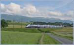Duplex Bei Satigny konnte ich am 21. Juni 2010 den nach Paris fahrenden Doppelstock TGV fotografieren.