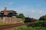 E77 10 mit G�terzug ...  Tobias Schuminetz, Hirschau 12.10.2011