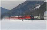 RE1235 mit Ge 4/4 II 625 K�blis bei Trimmis. (01.02.2010) ...