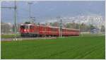 e-loks-ge-4-4-ii RE1240 nach Disentis mit Ge 4/4 II 625 'K�blis' kurz vor Felsberg. (21.04.2010)