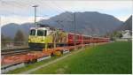 RE1144 nach Disentis bei Chur West. Zuglok ist die 611 ...