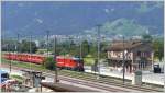 RE1248 mit Ge 4/4 II 618 Berg�n/Bravuogn erreicht Zizers. (28.06.2010) ...