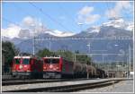 Vor frisch verschneiter Kulisse treffen sich in Untervaz-Trimmis RE1240 mit ...
