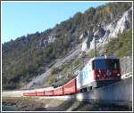 RE1257 mit Ge 4/4 II 616 Filisur bei Trin. (21.10.2010) ...