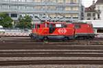 Ee 922 Ein kleines Rennen am Feierabend. Zum Gl�ck gibt es noch Eisenbahnwagen bei denen man das Fenster �ffnen kann. Re 4/4 und Ee 922 auf dem Weg ins Abstellgleis.
