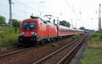 182 001 zieht am ...  Martin Schneider 24.08.2010