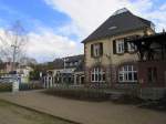 Empfangsgeb�ude im Bf Emmelshausen; 02.04.2010   ...