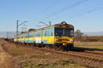 Bei strahlendem Sonnenschein ließ sich ein Regionalzug der PKP in ... Bei strahlendem Sonnenschein ließ sich ein Regionalzug der PKP in ...