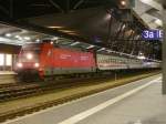 101 017-2 ist ca. 30 Minuten versp�tet mit ihrem D ...