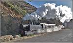 Eritrean Railways steamtrain special mit Malletlok 442.56 ist mit Volldampf unterwegs nach Shegerini.