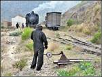 Eritrean Railways. Personal ist genug vorhanden, um die zwei Weichen in Lessa örtlich zu bedienen. (17.01.2019)