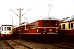 et-25-br-425-alt ET 25 015 auf der Fahrzeugschau '150 Jahre deutsche Eisenbahn' vom 3. - 13. Oktober 1985 in Bochum-Dahlhausen. Links im Hintergrund ist ET 11 01 zu sehen.
