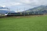 ETR 470 009 am 27.3.10 als EC 15 in Steinen. ...