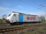 E186 137 von der LOTOS am 27.04.2010 in Gniezno.  ...