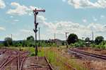 Ausfahrt Richtung Lobenstein(links) und Saalfeld(rechts) in der Mitte die Reste ...