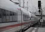 Eine 411er Doppeltraktion verl�sst ...  Marius S. 17.04.2011