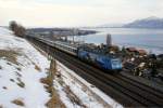 Extrazuge Re 460 076-3 zieht am 20.2.10 den Skiextrazug 10063 von Einigen Richtung Spiez.