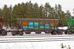 Im finnischen Grenzbahnhof Vainikkala steht der russsische Schüttgutwagen Nr.5320 9649 eingereiht in einem Güterzug.Bild vom 28.1.2016